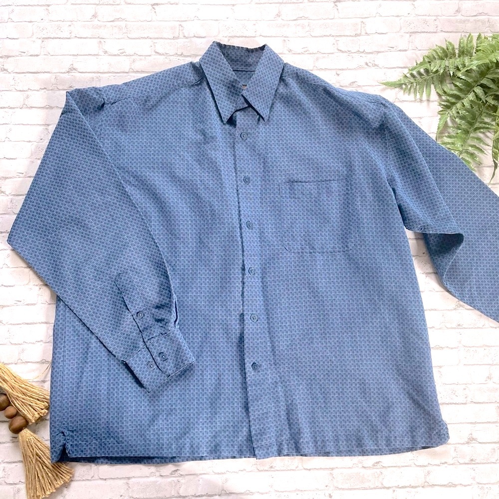 Zanzara Men’s Long Sleeved Button Up Shirt Size Medium Blue Dressy Work Casual